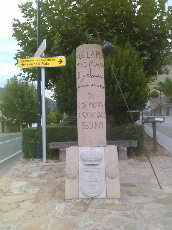 Albergue Turistico Via De La Plata Banos De Montemayor Eksteriør billede